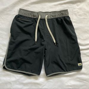 Vuori Men’s Black/Gray Kore Shorts